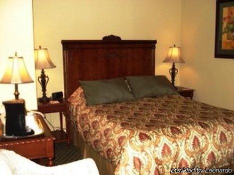 The At Inn