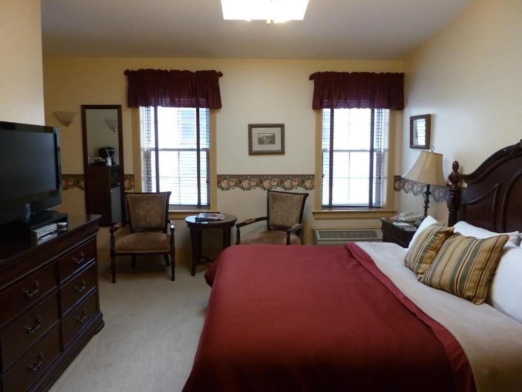 The At Inn 3*
